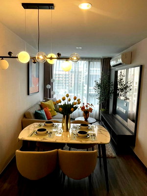 Condos for rent : Rent: Condo Ideo Mobi Sukhumvit 40 near BTS Ekkamai *2 bedroom NICE* at Line: @homefinder
