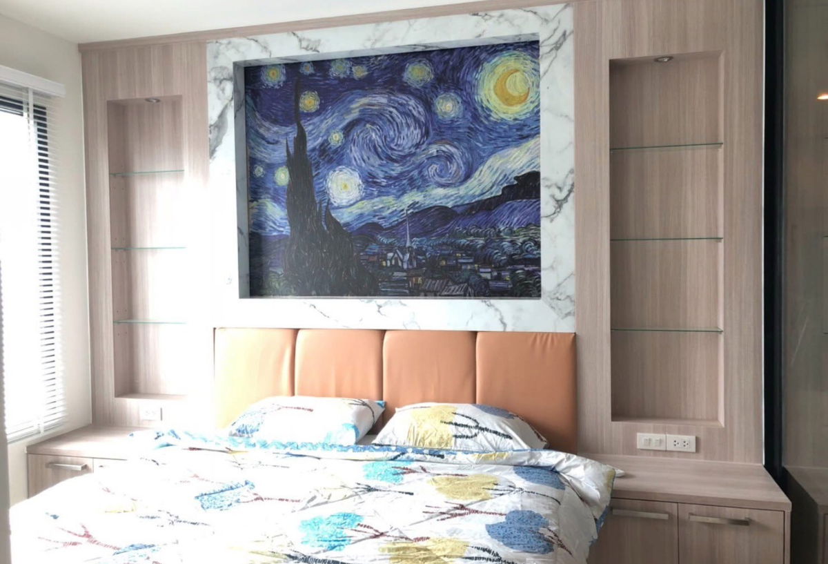 picture Life Asoke - 10/16