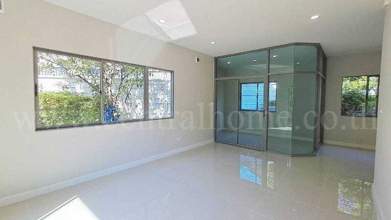 รูป บ้านเดี่ยว เพอร์เฟค เพลส แจ้งวัฒนะ 2 ไม่เคยเข้าอยู่ ราคาถูกสุดในโครงการ - รูปที่ 4/19