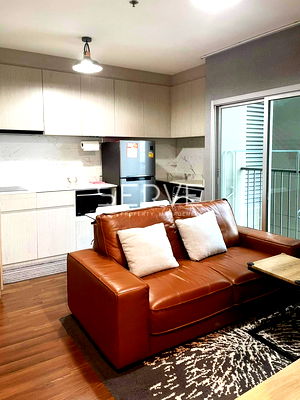 เช่าคอนโด MRT พระราม 9 : 🔥ราคาถูกสุด ห้องมุม 2นอน ไซส์ใหญ่ ชั้นสูงสุดๆ 35+ วิวดีมาก เฟอร์จัดเต็มมาก พร้อมอยู่ คอนโดทำเลดีมาก ติด MRT ศูนย์วัฒนธรรม  @ Noble Revolve Ratchada 2 