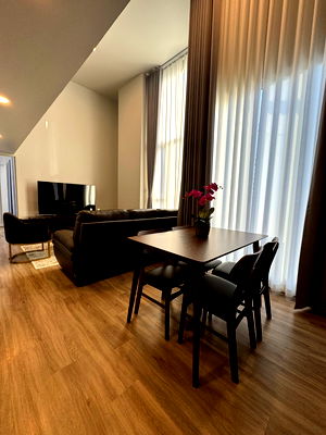 Condos for rent : For Rent ✨️: Culture Thonglor  (2beds 1bath) 70 sq.m. 60,000(negotiable) THB Tel. 092-423-5675 Cate