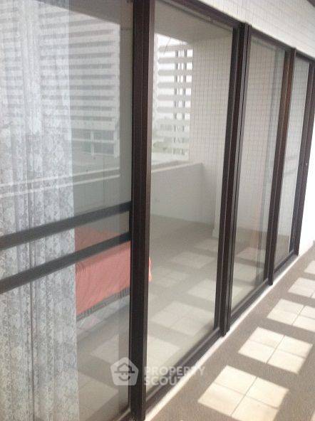 รูป คอนโด 3-ห้องนอน ที่ ริชมอนด์ พาเลส คอนโดมิเนียม ใกล้ BTS พร้อมพงษ์ (ID 2476502) - รูปที่ 8/23