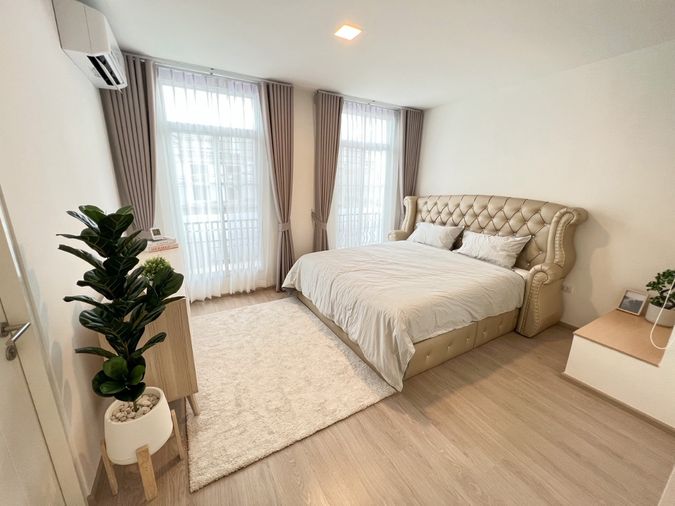 3-bed townhouse for rent, 122 sqm, 22 sq wah, Indy Bangna - Ramkhamhaeng 2