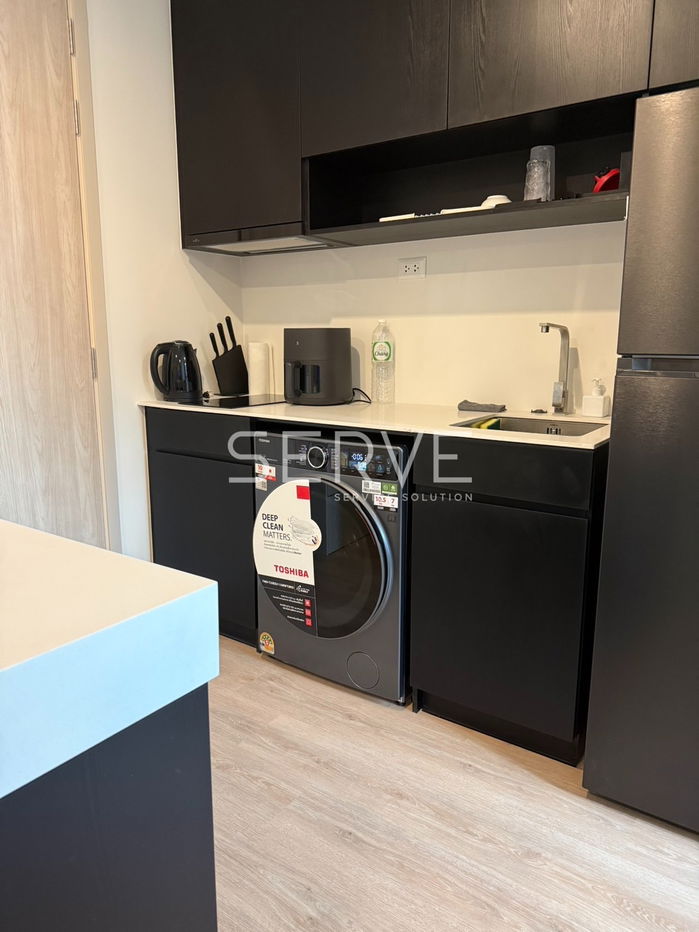 รูป 🔥ราคาลดพิเศษ! 2นอน ชั้นสูงสุด 30+ วิวดีมาก ห้องใหม่ เฟอร์จัดเต็ม Wifi ฟรี พร้อมอยู่ คอนโดทำเลดี ใกล้ MRT พระราม 9 @ NUE District R9 - รูปที่ 8/15