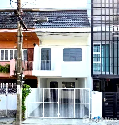 บ้านเดี่ยว ถนนโชคชัย 4 : ขาย บ้านเดี่ยว 3 ห้องนอน ใน ลาดพร้าว, กรุงเทพมหานคร 5961527