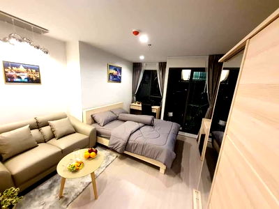 Condos for rent : 📍 For Rent! Life Ladprao High Floor Panoramic View, in the heart of Ladprao Intersection. Available from January 5th, 2026.