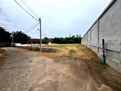 Land for sale Bang Lamung Chonburi : Land for Sale near Mabprachan Reservoir in East Pattaya