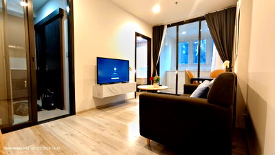 Condos for rent : XT HUAIKHWANG Condo for Rent 🌸near MRT Huai Khwang 