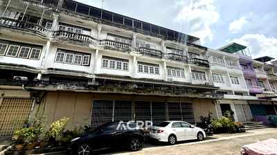 อาคารพาณิชย์ นิคมสินสาคร : ขายอาคารพาณิชย์ 4.5 ชั้น 5 คูหา ทำเลดี เอกชัย-พระราม 2 ใกล้เซ็นทรัลพระราม 2