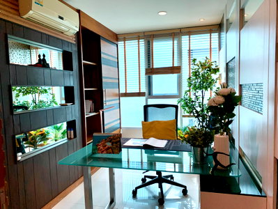 Condos for rent : Sukhumvit Living Town     2 bedrooms, 1 bathroom  Corner unit