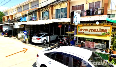 Townhouses for sale Hua Hin Bus Station : 2 Bedroom Townhouse for sale in Nong Kae, Prachuap Khiri Khan  5942748