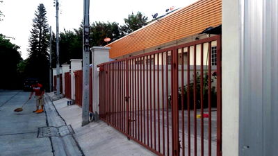 เช่าทาวน์โฮม ไอทีสแควร์หลักสี่ : มีบ้านเป็นหลังให้เช่า เป็นทาวน์เฮ้าส์ชั้นเดียว เป็นห้องโล่งในซอย ชินเขต 1/29