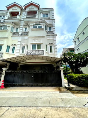 โฮมออฟฟิศให้เช่า : 🏡 ให้เช่าทาวน์โฮมหรู 4 ชั้น / โฮมออฟฟิศ ทำเลย่านธุรกิจ ใกล้ BRT ถนนจันทน์