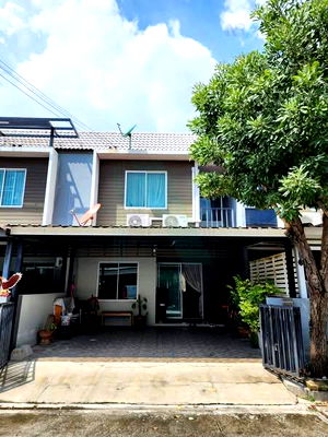 ขายทาวน์โฮม : 📌 ขายทาวน์เฮาส์ โครงการ เดอะ คัลเลอร์ส เลชเชอร์ บางนา กม.10 2 ชั้น 3 ห้องนอน 2 ห้องน้ำ