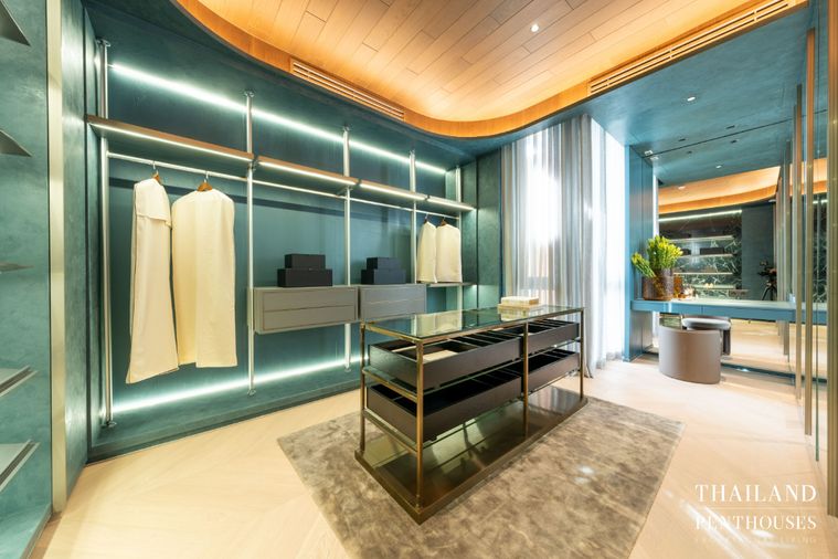 ขายบ้านเดี่ยว 6 ห้องนอน 716 ตร.ม. 300 ตร.ว. ซันเล เรสซิเดนเซส