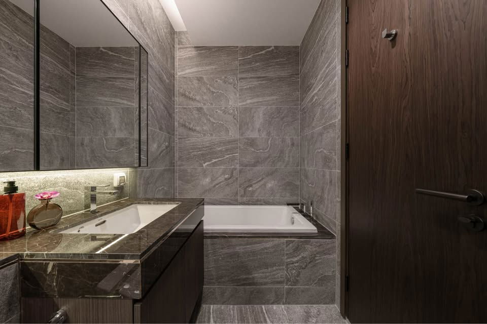 picture ðĒFor RentðĒ The ESSE Sukhumvit 36 Beautiful room, fully furnished! ðąADD LINE @nathong97 (Replies ⥠24 Hr) AV41 - 9/10