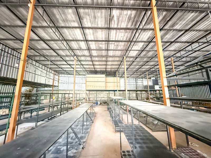 รูป โกดังพร้อมใช้งาน เขตศรีราชา ถนนอัสสัมชัญ-หนองยายบู่ - รูปที่ 13/17