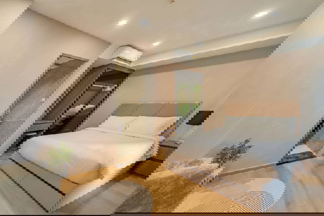 picture For Sale: LLOYD Soonvijai Thonglor Condominium (Low Rise), 2 bedrooms, best location in the project, fully furnished and ready to move in.SW003314 - 10/28