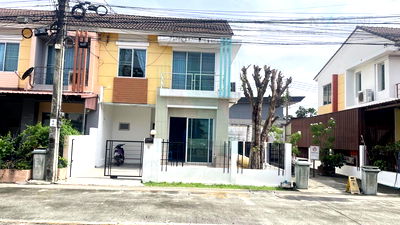 Townhouses for sale Don Mueang Airport : 📌 For Sell Town house VISTA AVENUE WATCHARAPOL 2-story 3 bedroom 2 bathroom
