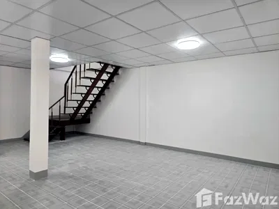 Townhouses for sale Huai Khwang : 3 Bedroom Townhouse for sale in Huai Khwang, Bangkok  5962771