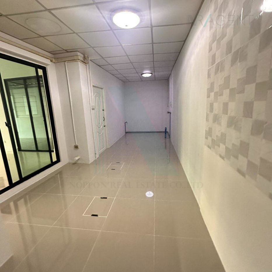 รูป 📌 ขายทาวน์โฮม โครงการ บ้านกลางเมือง นวมินทร์ 42 3 ชั้น 3 ห้องนอน 3 ห้องน้ำ - รูปที่ 8/8