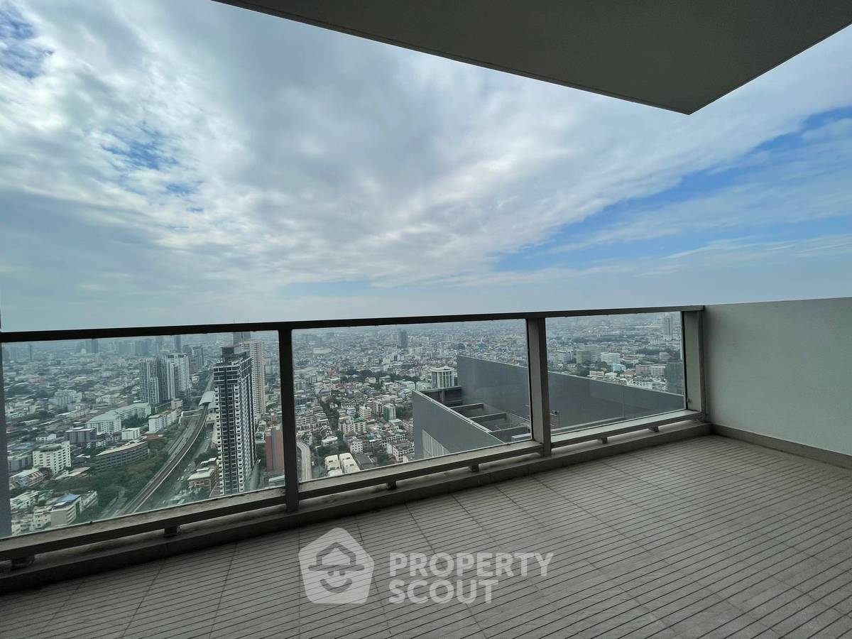 รูป คอนโด 2-ห้องนอน ที่ เดอะ ริเวอร์ คอนโดมิเนียม ใกล้ BTS สะพานตากสิน (ID 509864) - รูปที่ 23/27