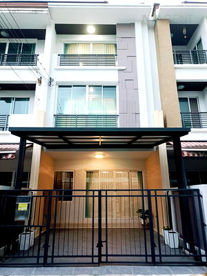Townhouses for rent Ladkrabang Road Road : 📌 For Rent 3-story Townhouse BAAN KLANG MUANG S-SENSE ONNUCH - WONGWAN 3 bedroom 3 bathroom