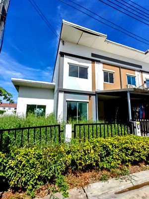 ขายทาวน์โฮม : 📌 ขายทาวน์เฮาส์ โครงการ ไลโอ บลิสซ์ ลาดกระบัง-ฉลองกรุง 2 ชั้น 4 ห้องนอน 2 ห้องน้ำ