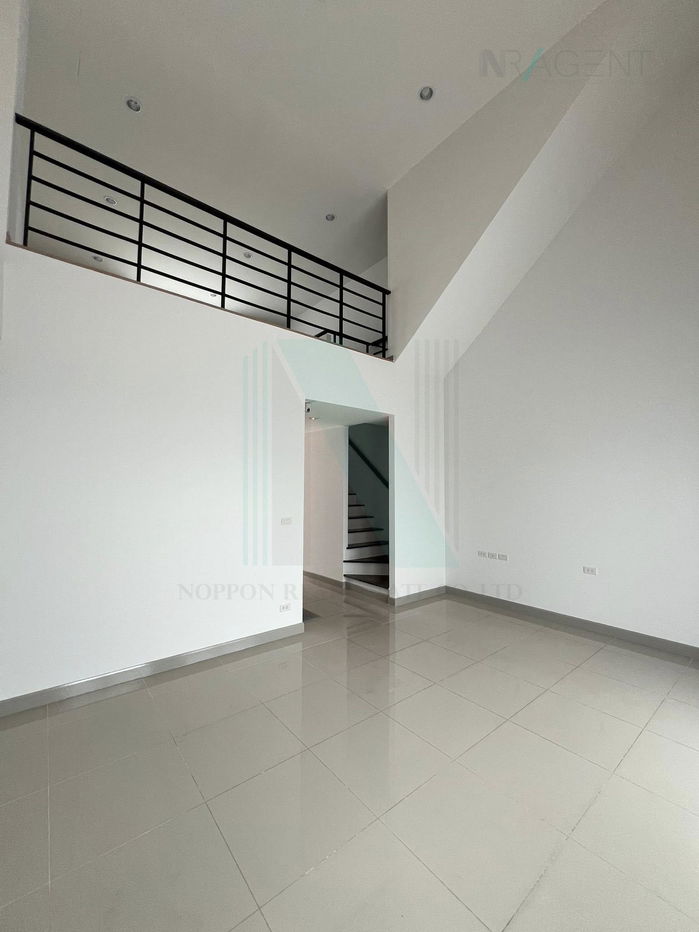 รูป 📌 ให้เช่าทาวน์เฮาส์ 3 ชั้น พรีเมียม เพลส พหลโยธิน - รามอินทรา 4 ห้องนอน 3 ห้องน้ำ - รูปที่ 3/8