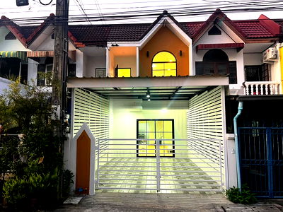 ทาวน์โฮม รามอินทรา 44 : 📌 ขายทาวน์เฮาส์ โครงการ บ้านปัฐวิกรณ์ 2 2 ชั้น 2 ห้องนอน 2 ห้องน้ำ