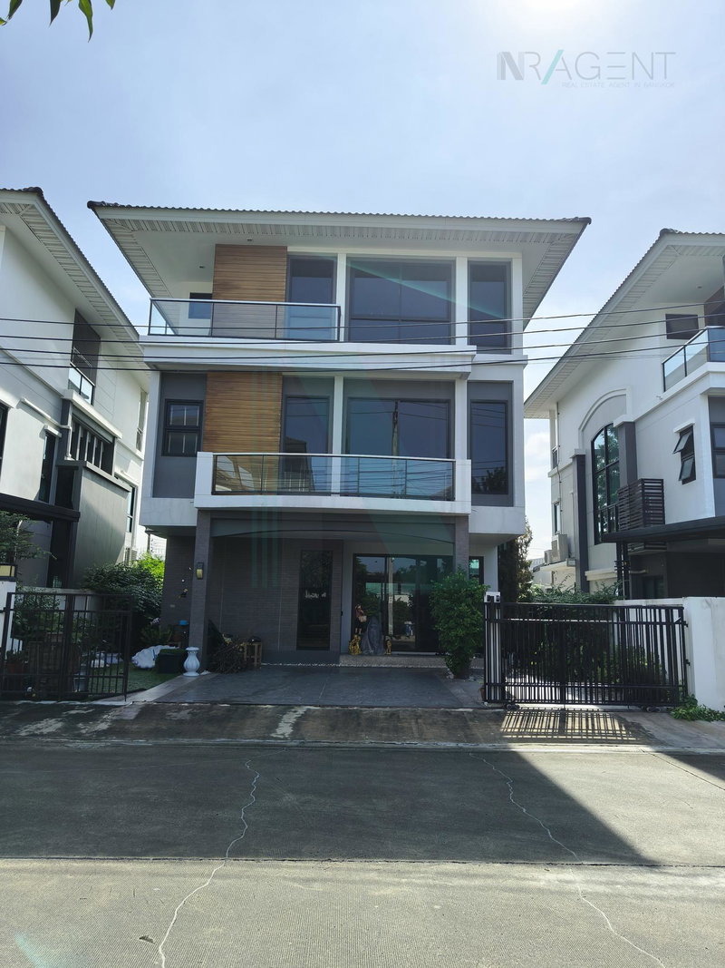 ขายบ้านเดี่ยว : 📌 ขายบ้านเดี่ยว โครงการ ศุภาลัย เอสเซ้นส์ ลาดพร้าว 3 ชั้น 6 ห้องนอน 5 ห้องน้ำ