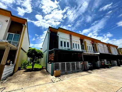 Townhouses for sale Ruamrudee International School Early Years Campus : 📌 For Sell Town house GLODEN TOWN WATCHARAPOL - SUKHAPIBAN 5 2-story 4 bedroom 3 bathroom