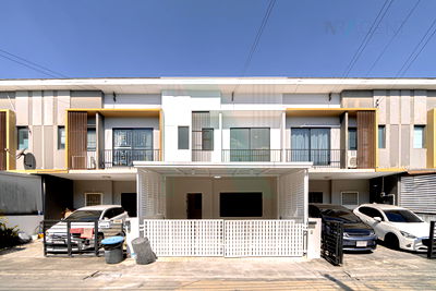 ทาวน์โฮม เขตประเวศ : 📌 ขายทาวน์เฮาส์ โครงการ เดอะ คอนเนค สวนหลวง - อ่อนนุช 2 ชั้น 3 ห้องนอน 2 ห้องน้ำ