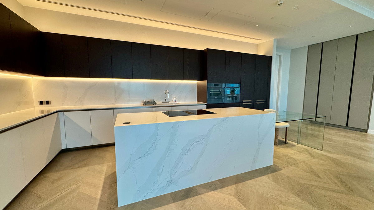 รูป 🏙️ PENTHOUSE | Ultra Luxury Private Listing 🌿 อยู่เหนือสวนลุมพินี 🏙️ โอบล้อม CBD และสถานทูต 🚇 เชื่อมต่อ MRT ลุมพินีโดยตรง - รูปที่ 12/14