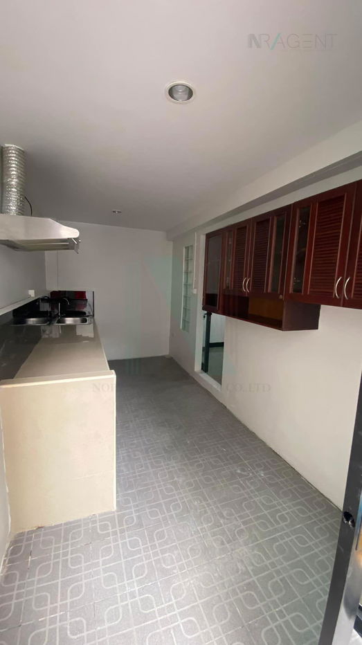 รูป 📌 ให้เช่าทาวน์เฮาส์ 3 ชั้น ไพร์มเพลส 105 4 ห้องนอน 5 ห้องน้ำ - รูปที่ 2/8