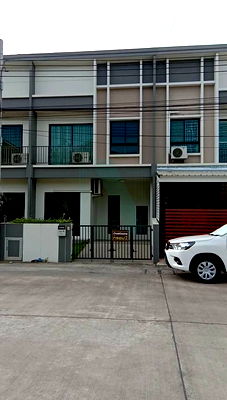 ขายทาวน์โฮม : 📌 ขายทาวน์เฮาส์ โครงการ เดอะ ทรอป 2 มอเตอร์เวย์-ลาดกระบัง 2 ชั้น 2 ห้องนอน 2 ห้องน้ำ