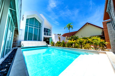 ขายบ้านเดี่ยว : 4 Bedroom Pool Villa for Sale in Mabprachan, East Pattaya