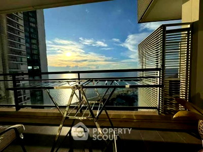 Condos for sale : 1-BR 102 Sqm High-Floor At Reflection Jomtien Beach Pattaya (ID 2422275)