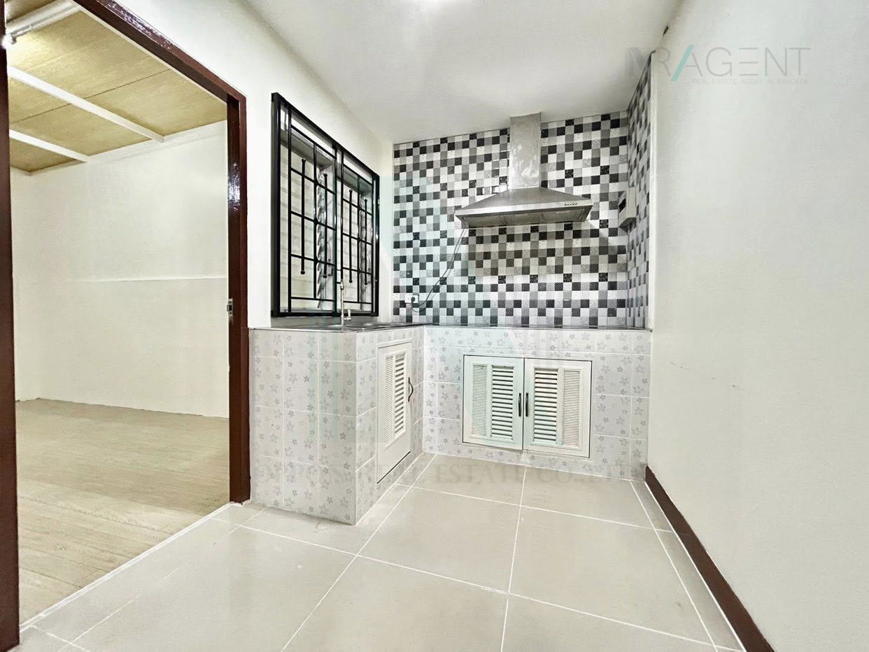 รูป 📌 ขายทาวน์เฮาส์ โครงการ พนาสนธิ์ วิลล่า เทพารักษ์ 2 ชั้น 3 ห้องนอน 2 ห้องน้ำ - รูปที่ 6/8