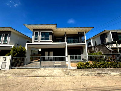Houses for sale : Single house for sale in Supalai Pride Nong Kham Village, Sriracha, Chonburi.