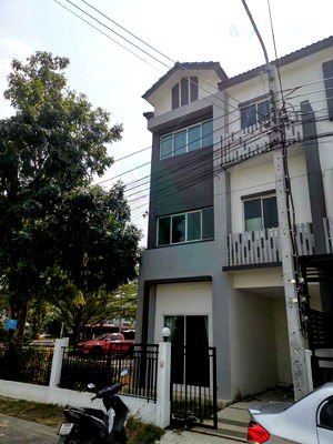 Townhouses for sale วิทยาลัยเทคนิคดอนเมือง : 📌 For Sell Town house LIO NOV DONMUEANG-JANGWATTANA 2-story 3 bedroom 3 bathroom