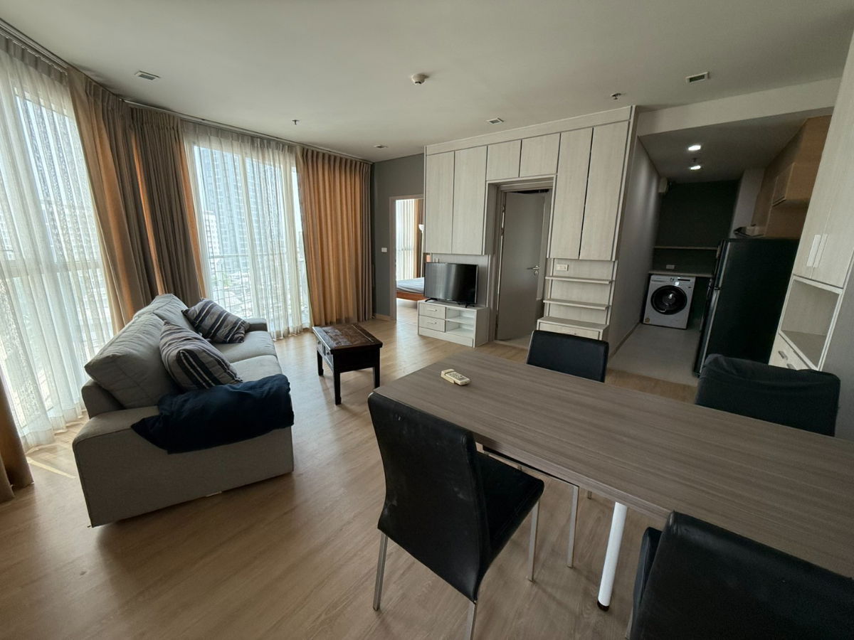 รูป Hot Deal! Type กระจกโค้ง 1 ห้องนอน เ52 ตร.ม. เพียง 111,000 ต่อ ตร.ม. เท่านั้น - รูปที่ 1/9