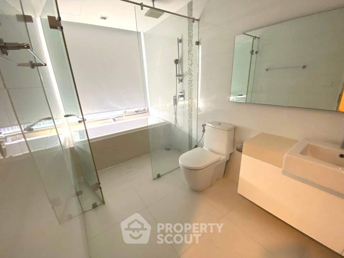 picture 2-BR Condo at Nara 9 By Eastern Star near BTS Chong Nonsi (ID 1971813) - 10/13