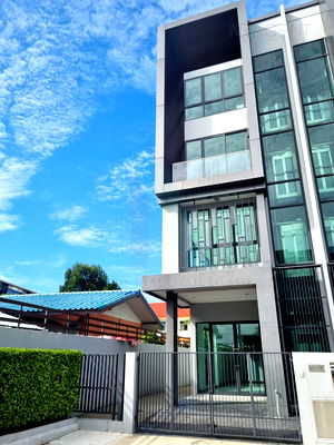 เช่าโฮมออฟฟิศ เขตดอนเมือง : 📌 ให้เช่าโฮมออฟฟิศ 4 ชั้น เจดับบลิว เออเบิร์น โฮม ออฟฟิศ 3 ห้องนอน 6 ห้องน้ำ