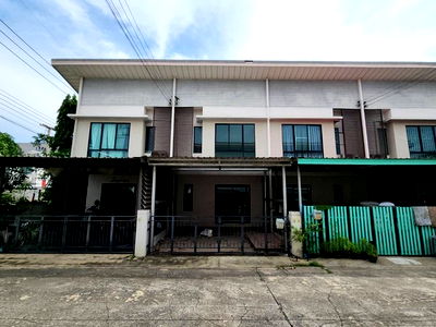 Townhouses for sale Chachoengsao : FOR SALE  TOWNHOUSE PROPERTY  1700000 BAHT.
