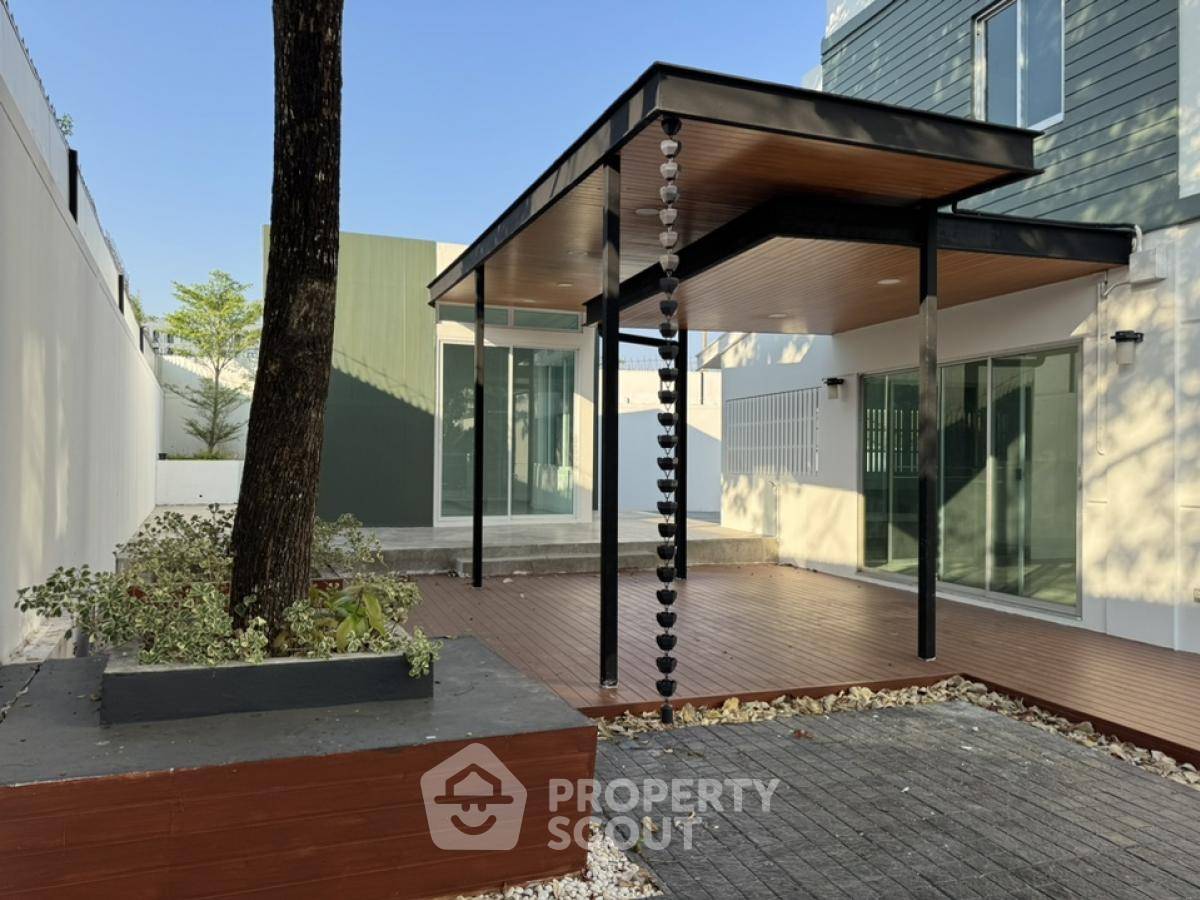 picture 4-BR Townhouse in Tha Kham (ID 2031300) - 3/18