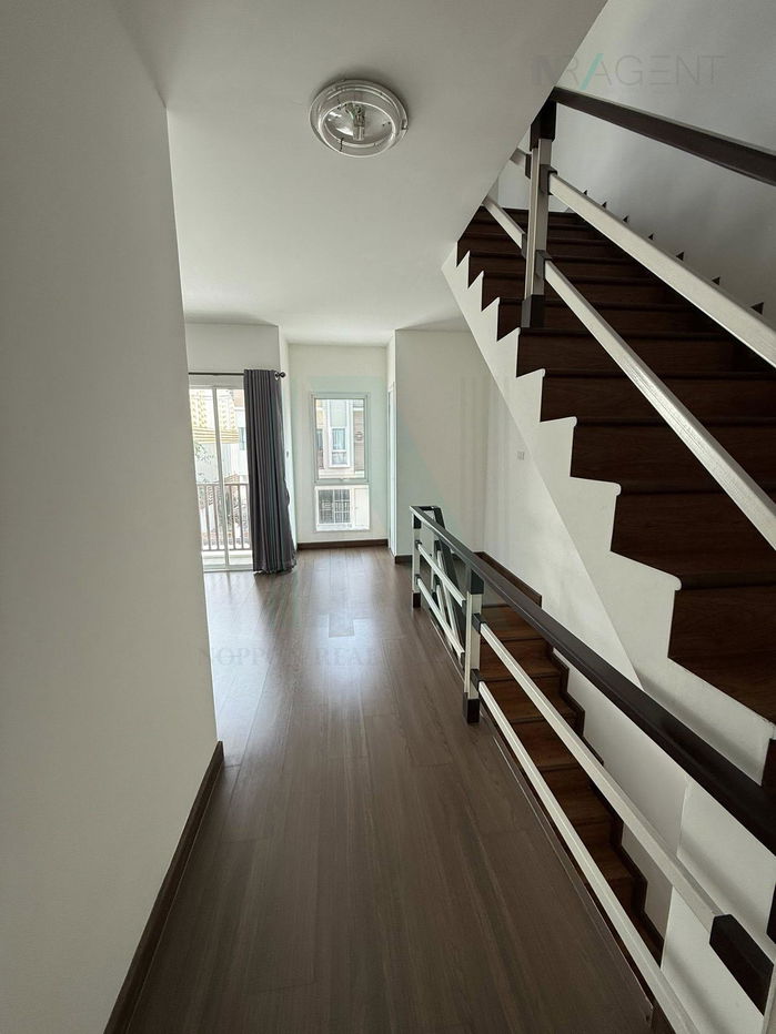 picture 📌 For Rent 3-story Townhouse THE TEPA TOWNHOME 3 bedroom 3 bathroom - 3/8