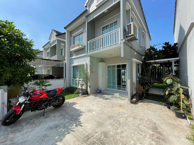 ขายทาวน์โฮม : 📌 ขายทาวน์เฮาส์ โครงการ เดอะ วิลเลจ บางนา-วงแหวนฯ 3 2 ชั้น 3 ห้องนอน 2 ห้องน้ำ