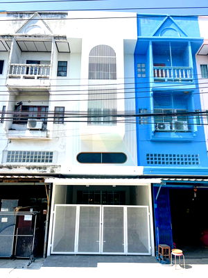 Townhouses for sale Bang Bua Thong Nonthaburi : 📌 Townhouse for sale, Pimolrat 1, 3 floors, 3 bedrooms, 3 bathrooms (southeast front of house)