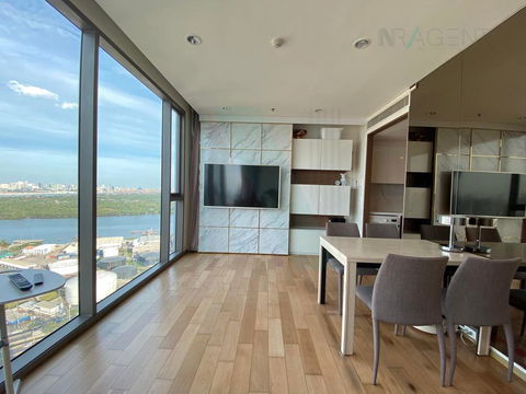 🔺 For rent, The Breeze Narathiwat, 1 bedroom, 35th floor, near Tesco Lotus Rama 3.